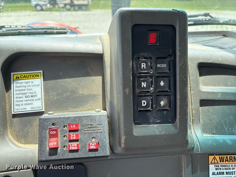 image for item EC4365 2007 Sterling L7500 sewer jetter truck