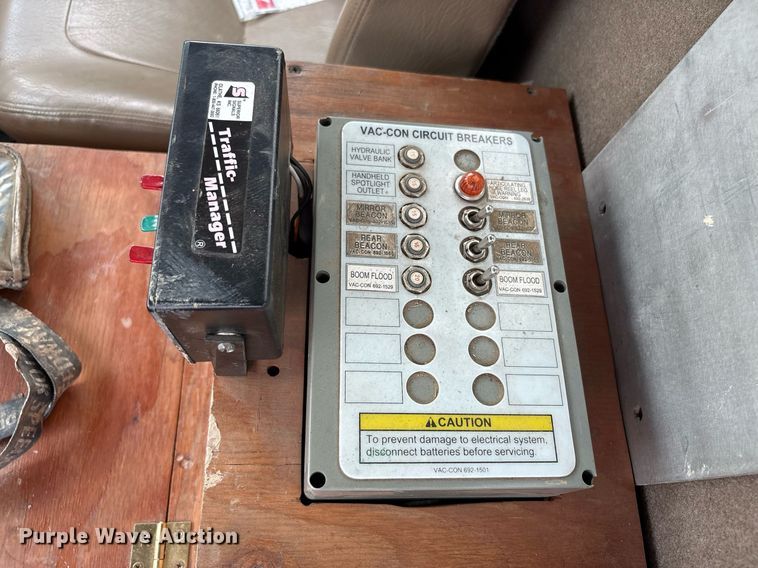 image for item EC4365 2007 Sterling L7500 sewer jetter truck