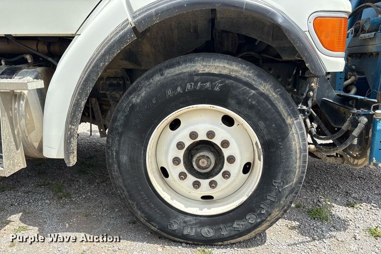 image for item EC4365 2007 Sterling L7500 sewer jetter truck