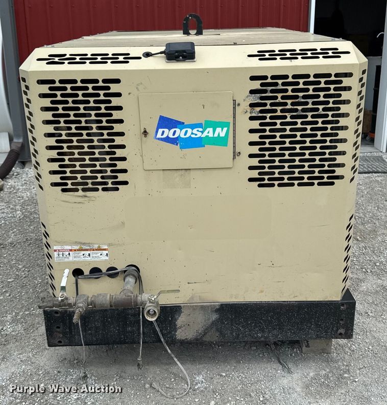 image for item ED1477 Doosan P425 HP375 Air compressor