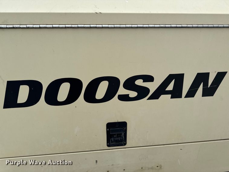 image for item ED1477 Doosan P425 HP375 Air compressor