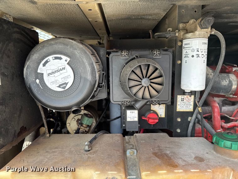 image for item ED1477 Doosan P425 HP375 Air compressor