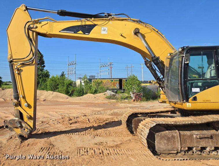 image for item ED2151 2008 Caterpillar 330D L excavator