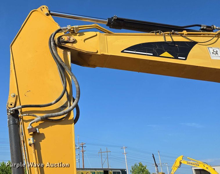 image for item ED2151 2008 Caterpillar 330D L excavator
