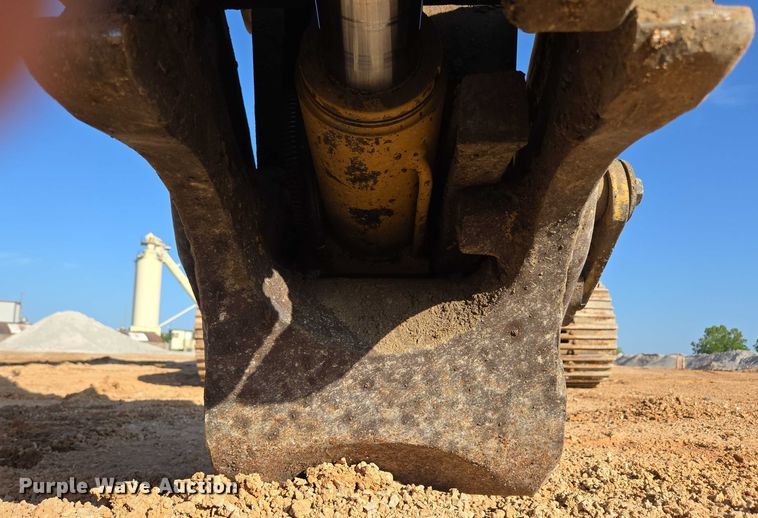 image for item ED2151 2008 Caterpillar 330D L excavator