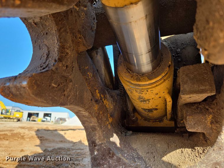 image for item ED2151 2008 Caterpillar 330D L excavator