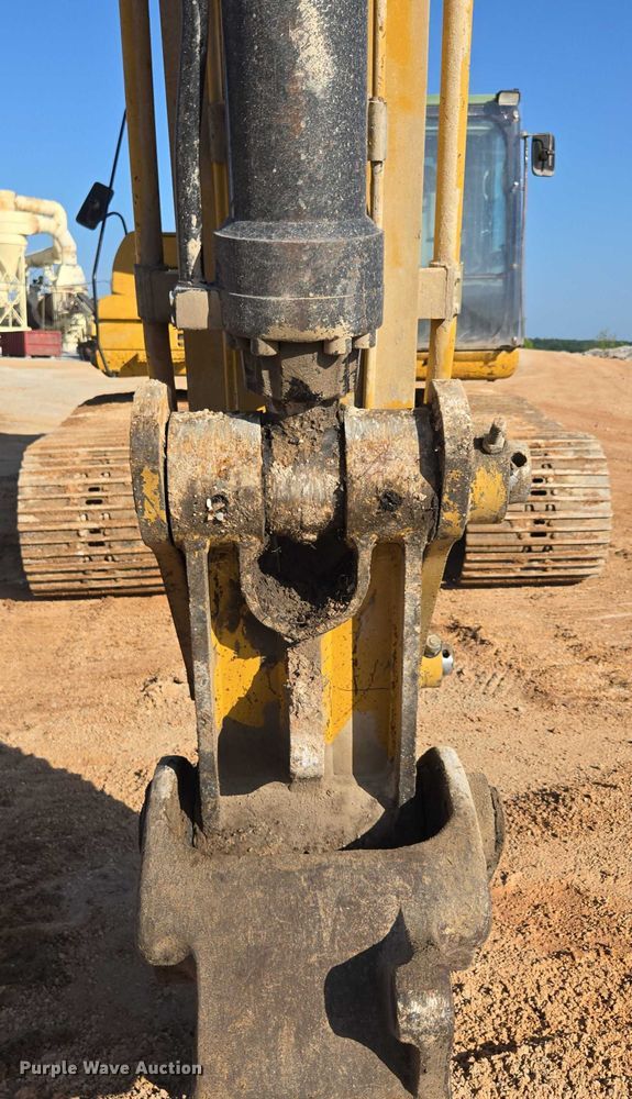 image for item ED2151 2008 Caterpillar 330D L excavator