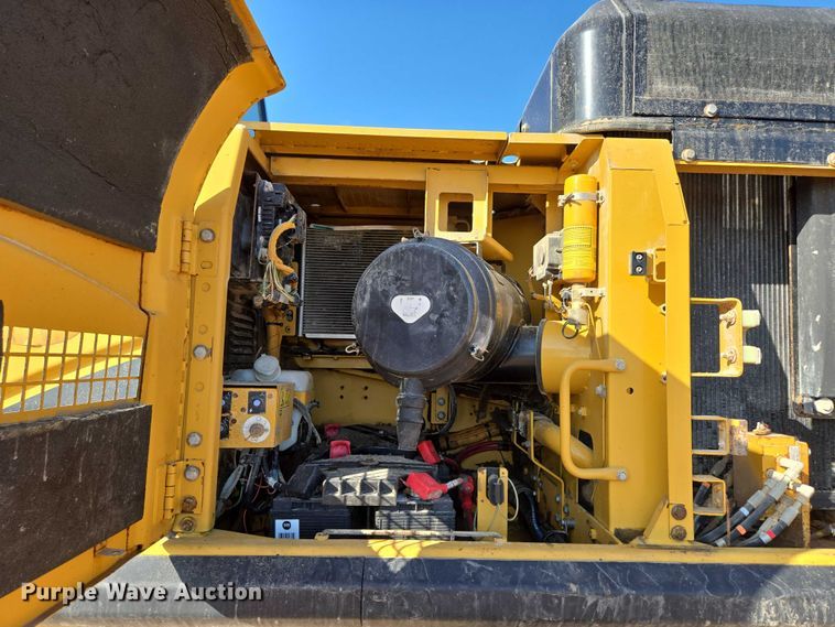 image for item ED2151 2008 Caterpillar 330D L excavator