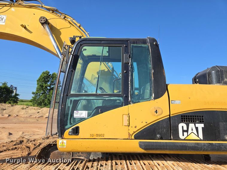 image for item ED2151 2008 Caterpillar 330D L excavator