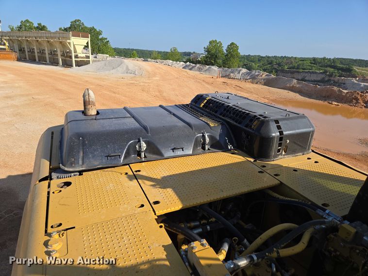 image for item ED2151 2008 Caterpillar 330D L excavator