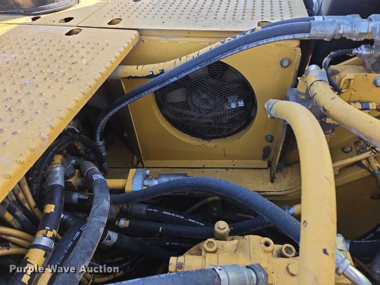 image for item ED2151 2008 Caterpillar 330D L excavator