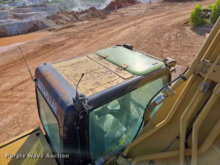 image for item ED2151 2008 Caterpillar 330D L excavator