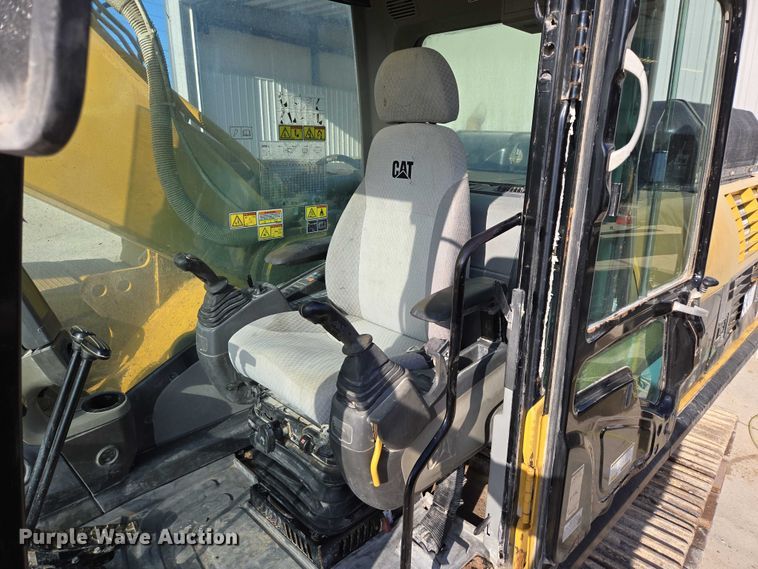 image for item ED2151 2008 Caterpillar 330D L excavator