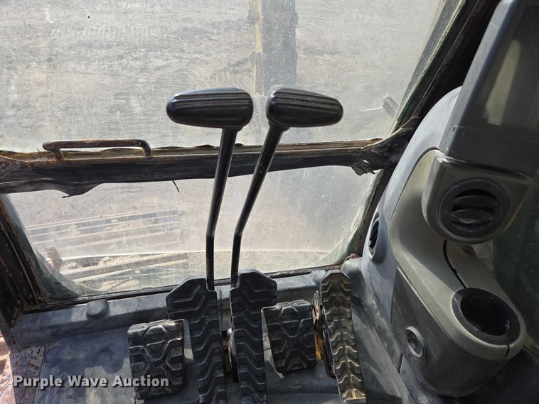 image for item ED2151 2008 Caterpillar 330D L excavator