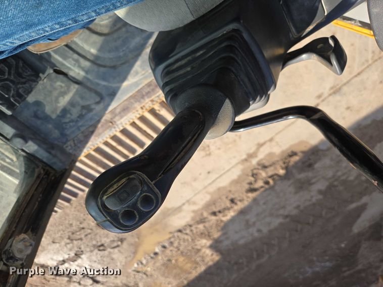 image for item ED2151 2008 Caterpillar 330D L excavator