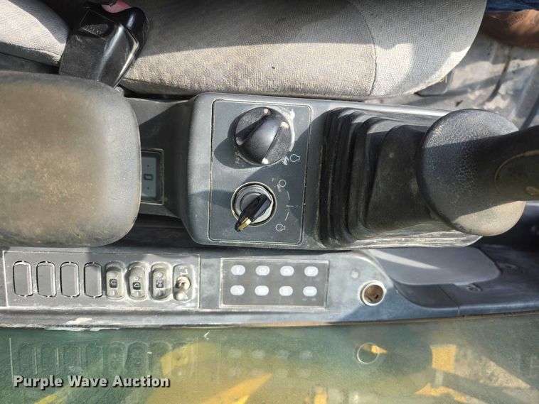 image for item ED2151 2008 Caterpillar 330D L excavator