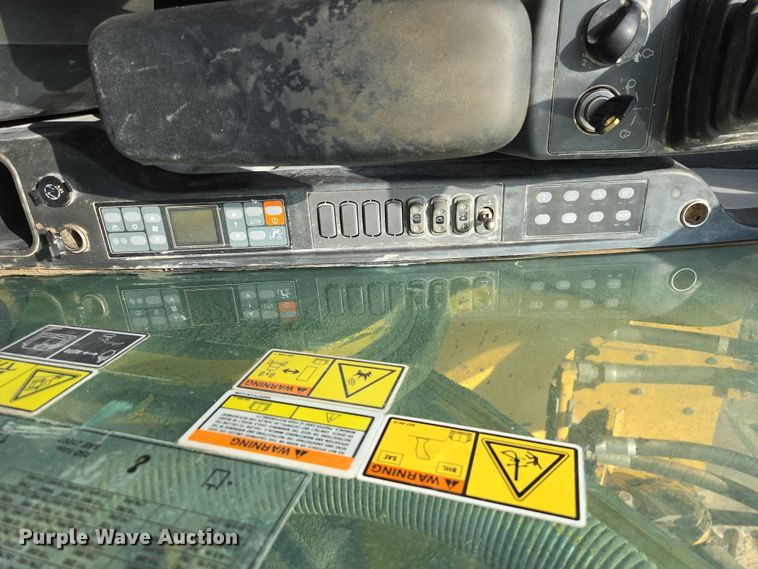 image for item ED2151 2008 Caterpillar 330D L excavator