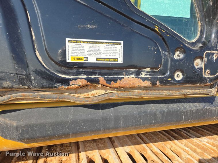 image for item ED2151 2008 Caterpillar 330D L excavator