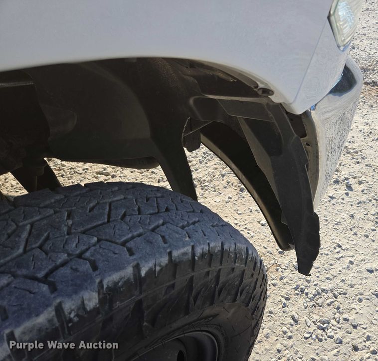 image for item ED2170 2015 Dodge Ram 3500 Crew Cab flatbed pickup truck