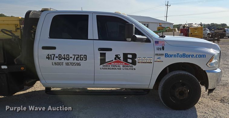 image for item ED2170 2015 Dodge Ram 3500 Crew Cab flatbed pickup truck