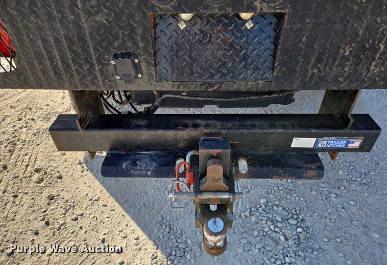 image for item ED2170 2015 Dodge Ram 3500 Crew Cab flatbed pickup truck