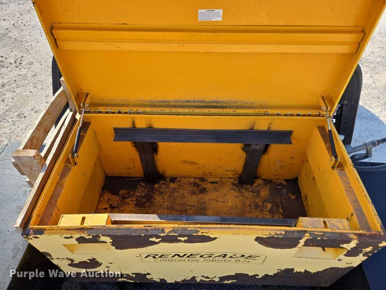 image for item ED2170 2015 Dodge Ram 3500 Crew Cab flatbed pickup truck