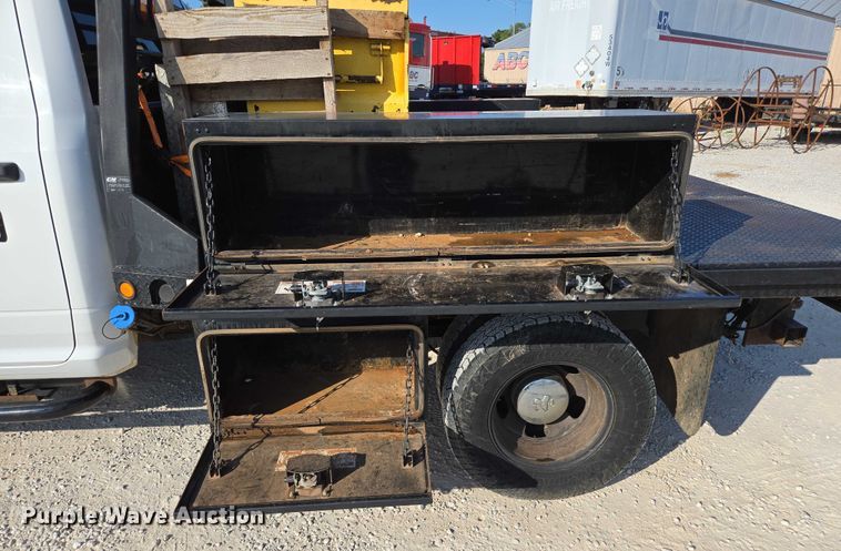 image for item ED2170 2015 Dodge Ram 3500 Crew Cab flatbed pickup truck