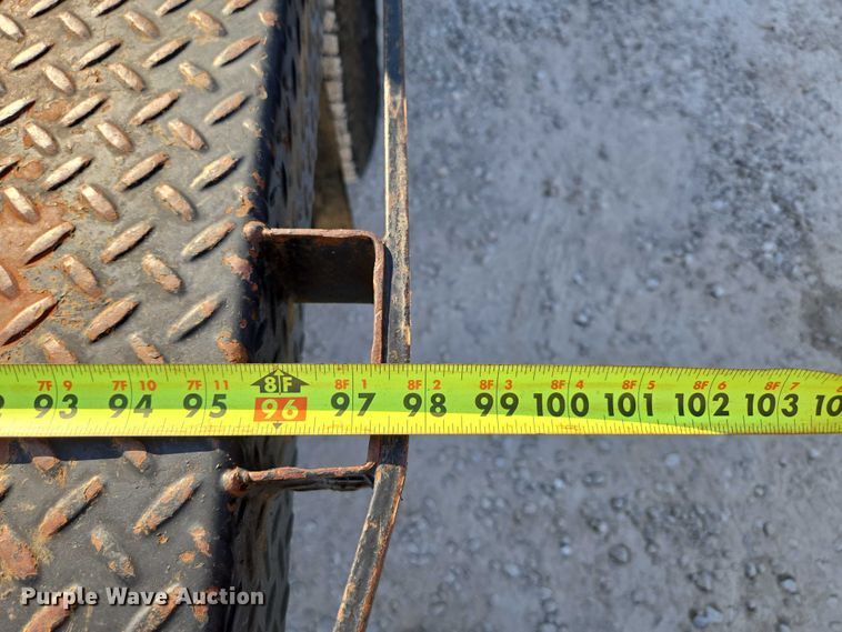 image for item ED2170 2015 Dodge Ram 3500 Crew Cab flatbed pickup truck