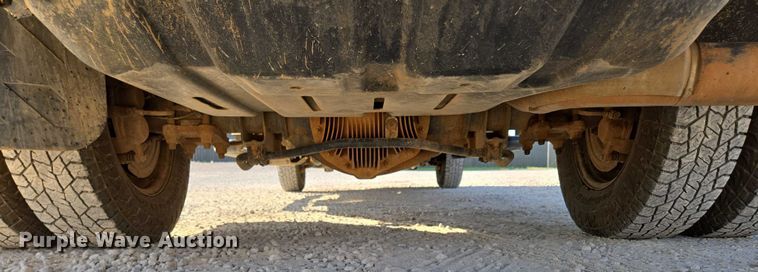 image for item ED2170 2015 Dodge Ram 3500 Crew Cab flatbed pickup truck