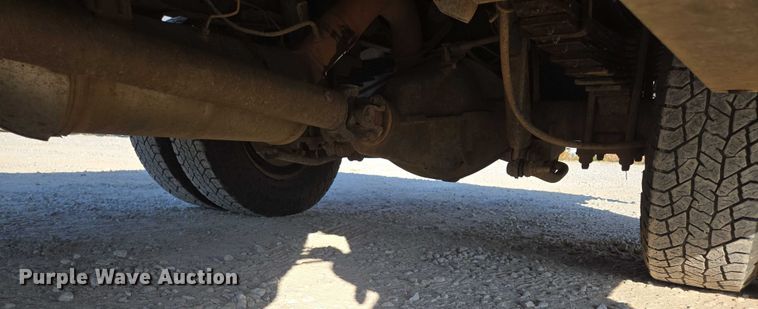 image for item ED2170 2015 Dodge Ram 3500 Crew Cab flatbed pickup truck