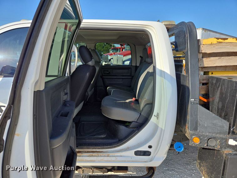 image for item ED2170 2015 Dodge Ram 3500 Crew Cab flatbed pickup truck