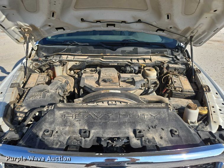 image for item ED2170 2015 Dodge Ram 3500 Crew Cab flatbed pickup truck