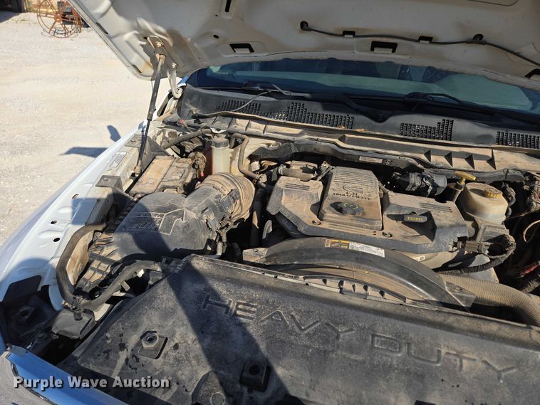 image for item ED2170 2015 Dodge Ram 3500 Crew Cab flatbed pickup truck