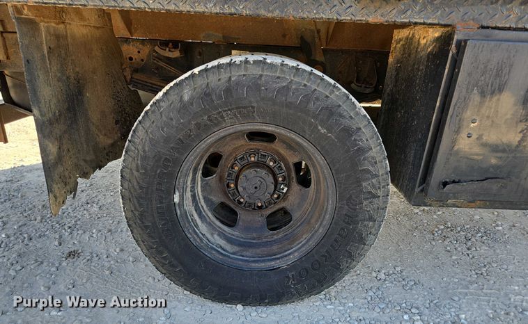 image for item ED2170 2015 Dodge Ram 3500 Crew Cab flatbed pickup truck