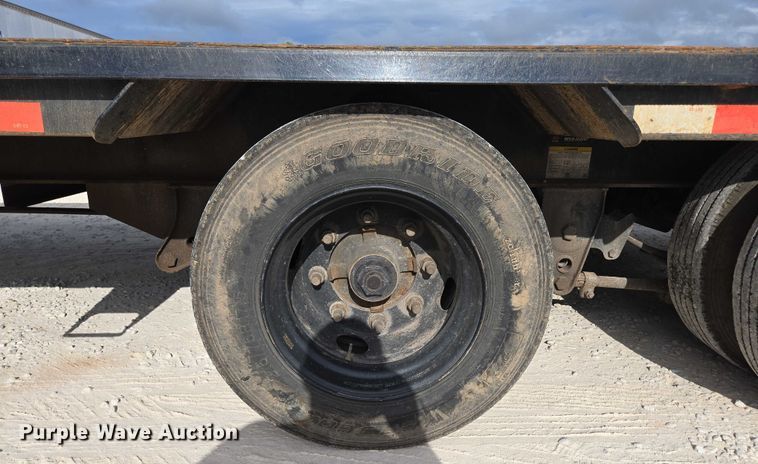 image for item ED2171 2016 Vermeer D24X40III directional boring unit with 2015 Ford F650 flatbed truck and 2021 Norstar equipment trailer