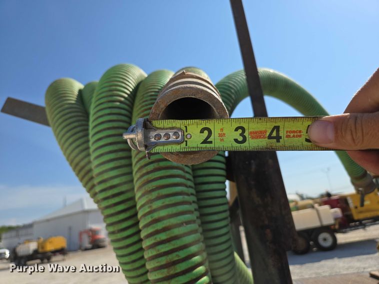 image for item ED2173 2007 Ford F650 XLT Super Duty Crew Cab flatbed truck with mud mixing system