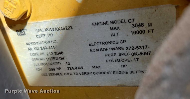 image for item ED2173 2007 Ford F650 XLT Super Duty Crew Cab flatbed truck with mud mixing system