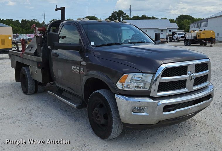 image for item ED2174 2016 Dodge Ram 3500 flatbed pickup truck