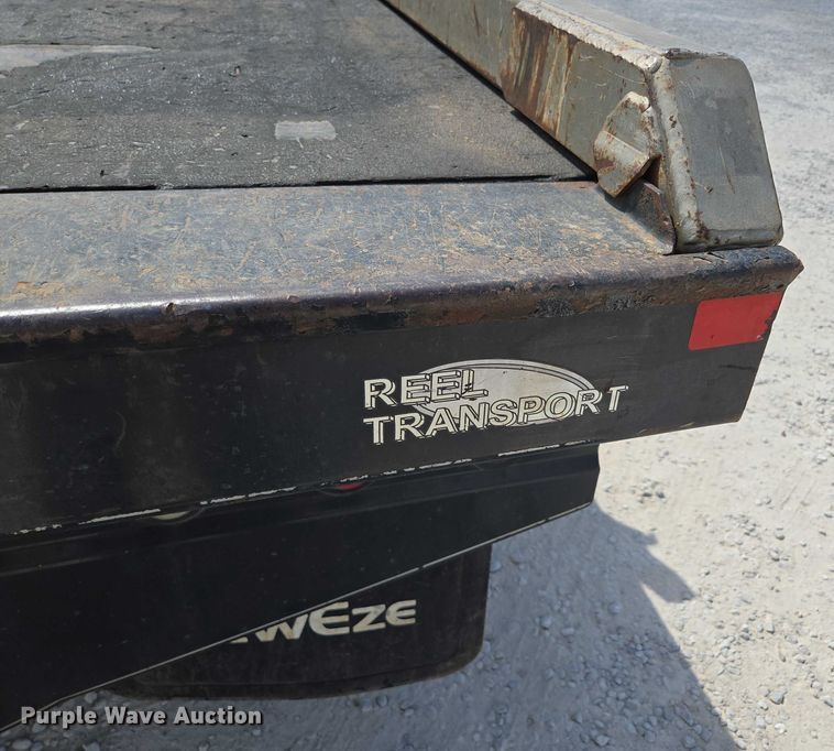 image for item ED2174 2016 Dodge Ram 3500 flatbed pickup truck