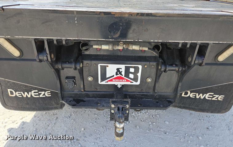 image for item ED2174 2016 Dodge Ram 3500 flatbed pickup truck