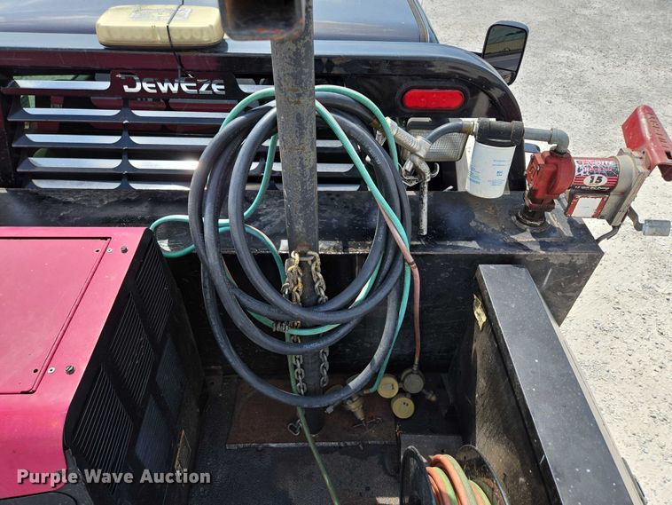 image for item ED2174 2016 Dodge Ram 3500 flatbed pickup truck