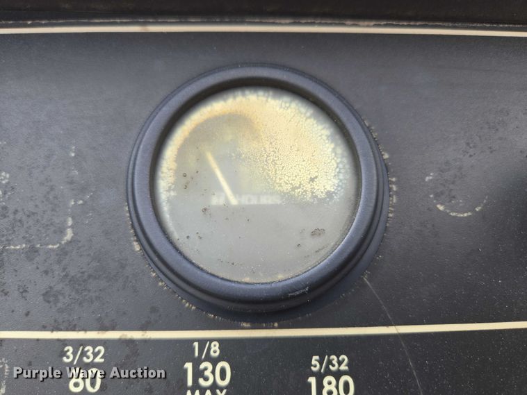 image for item ED2174 2016 Dodge Ram 3500 flatbed pickup truck