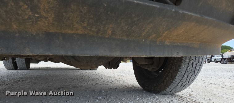 image for item ED2174 2016 Dodge Ram 3500 flatbed pickup truck