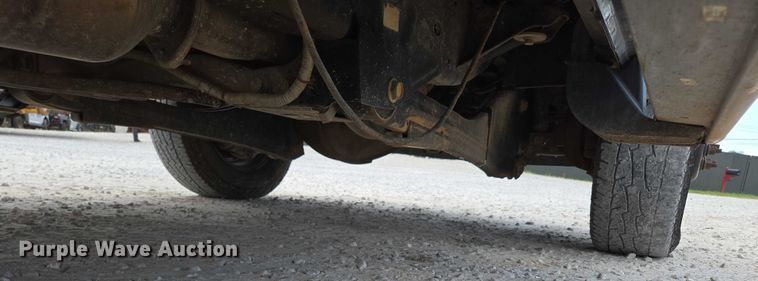 image for item ED2174 2016 Dodge Ram 3500 flatbed pickup truck