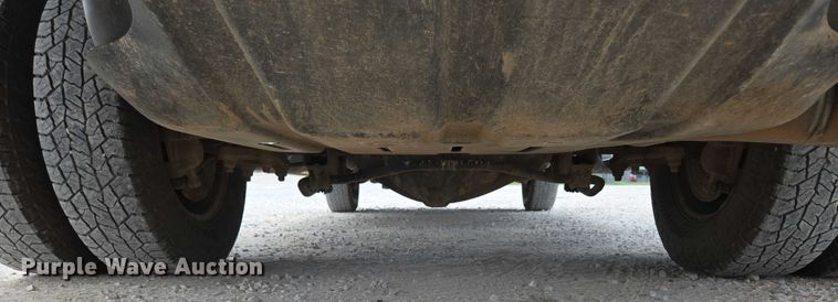 image for item ED2174 2016 Dodge Ram 3500 flatbed pickup truck