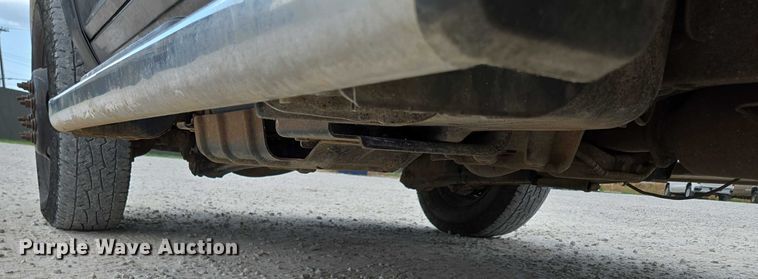 image for item ED2174 2016 Dodge Ram 3500 flatbed pickup truck