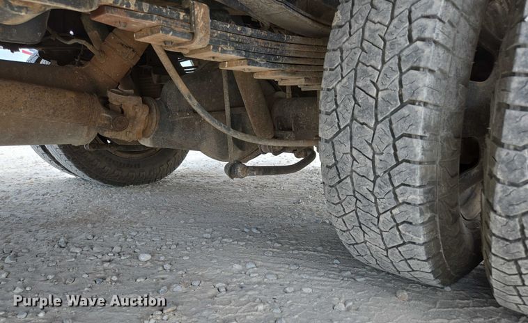 image for item ED2174 2016 Dodge Ram 3500 flatbed pickup truck