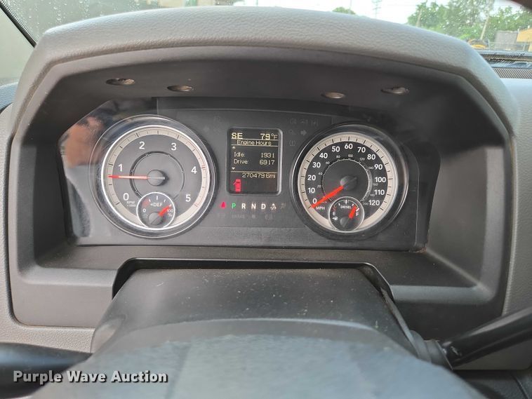 image for item ED2174 2016 Dodge Ram 3500 flatbed pickup truck