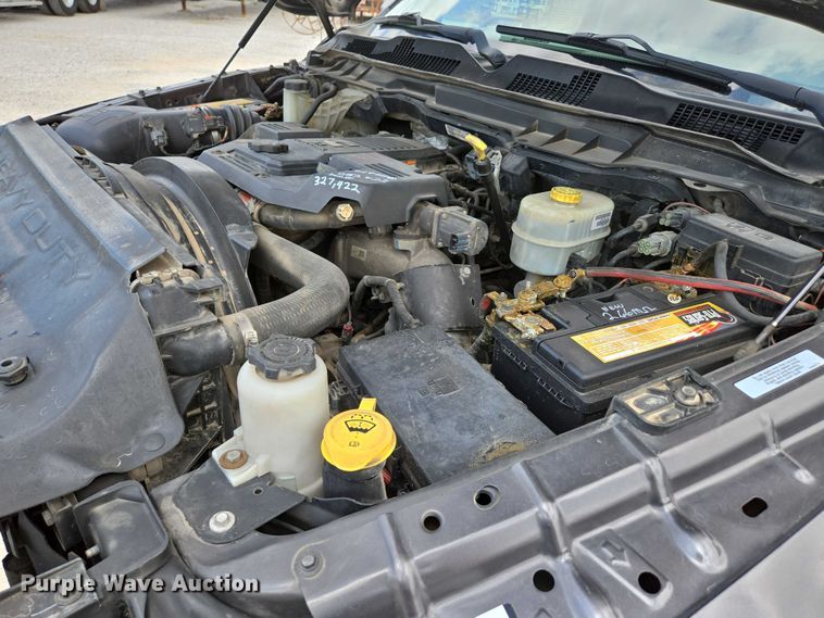 image for item ED2174 2016 Dodge Ram 3500 flatbed pickup truck