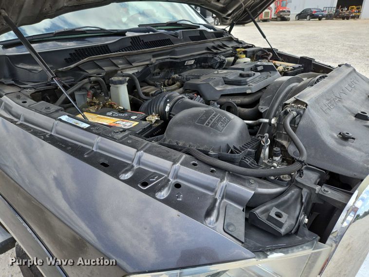 image for item ED2174 2016 Dodge Ram 3500 flatbed pickup truck